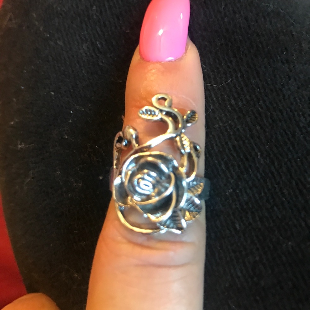 NWT Vintage style rose ring - Picture 6 of 6